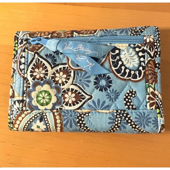 Vera Bradley Bali Blue Trifold Wallet Floral Paisley Quilted Cotton Retired Boho - Picture 2 of 5